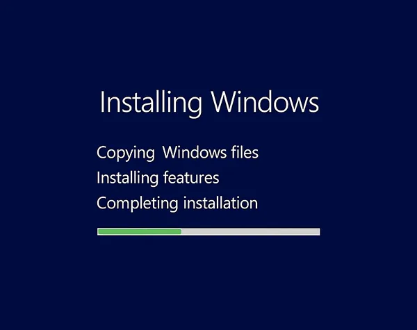 Windows Server 2022 installation progress with Copying files and Installing features